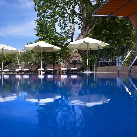 Apartmanhotel 4-you 4*